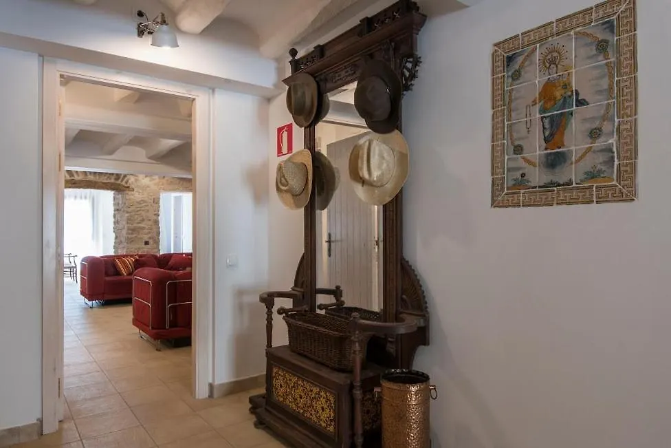 La Vila D'Argencola - Apartamentos Castellnou de Bages 0*,  إسبانيا